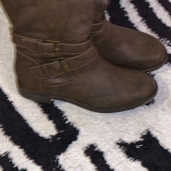 JustFab: Knee high boots. Never been worn. - Picture 5 of 5